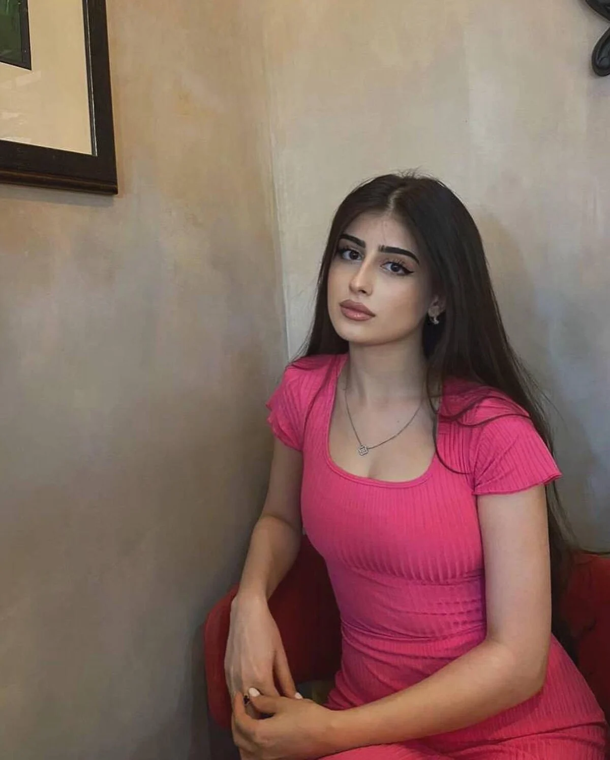 Parao exclusive call girl services, Varanasi